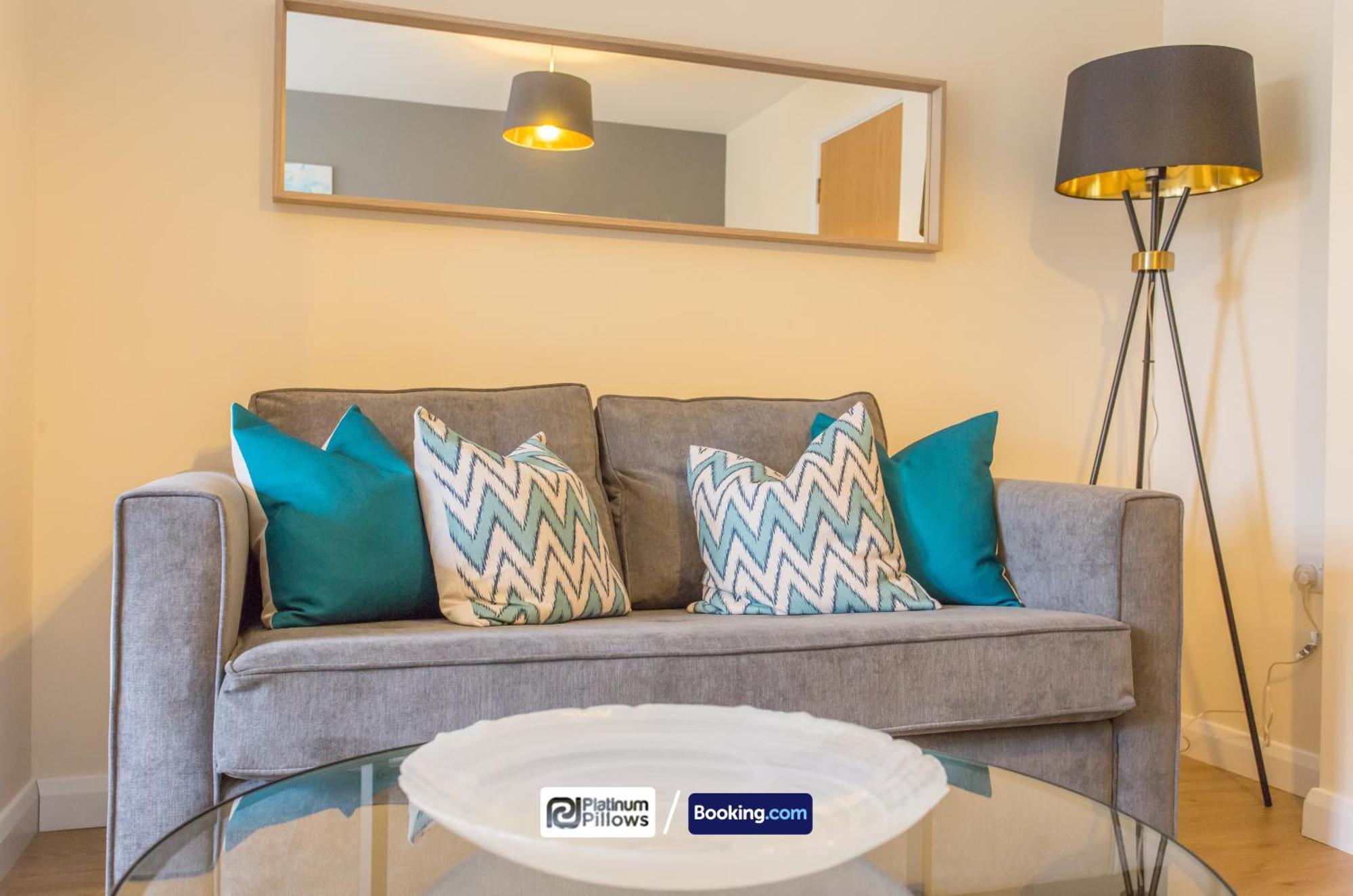 Modern Oxford 2 Bedroom Apartments, Near Headington Hospital, Families & Contractor Accommodation With Parking Esterno foto