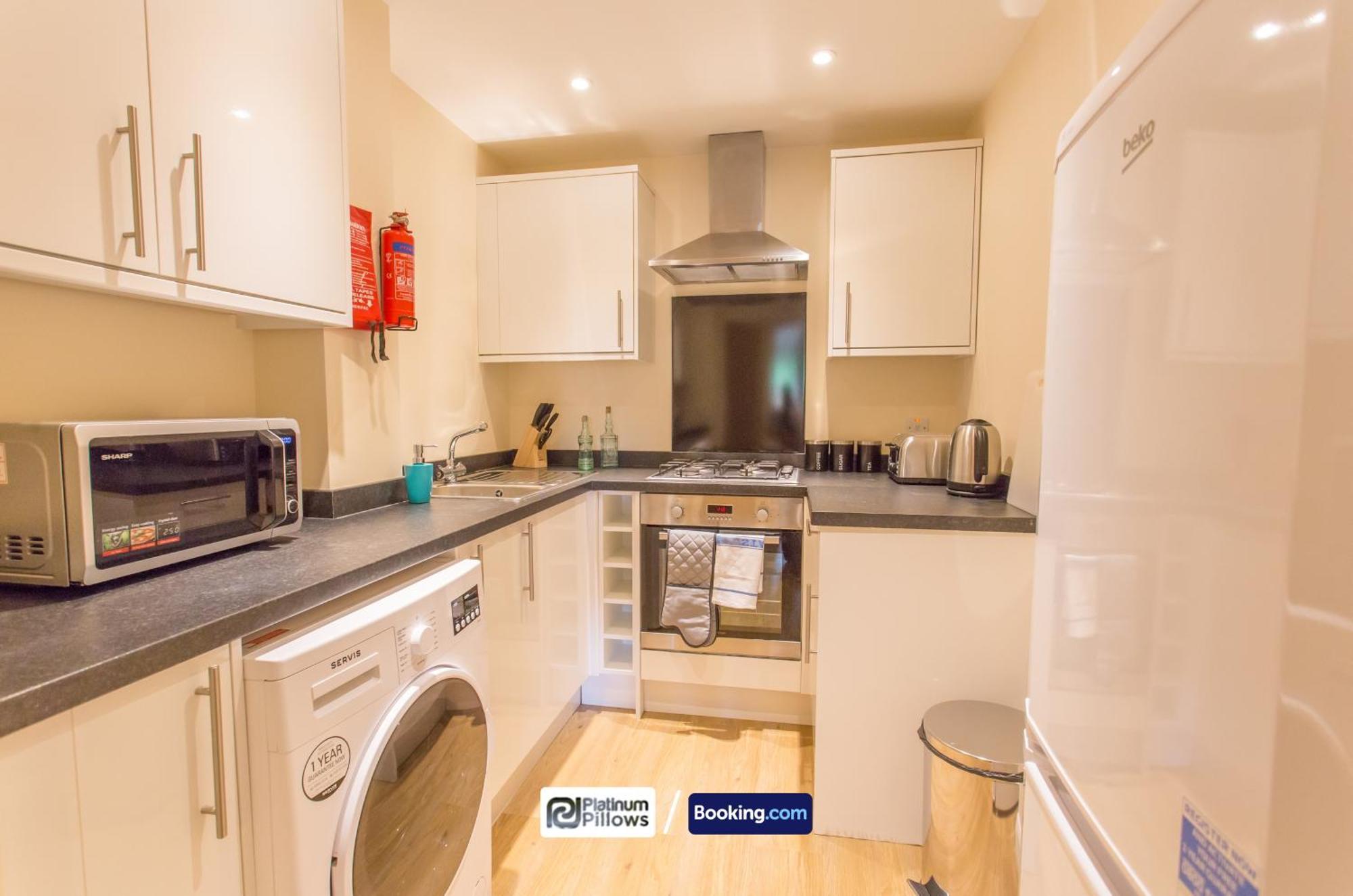 Modern Oxford 2 Bedroom Apartments, Near Headington Hospital, Families & Contractor Accommodation With Parking Esterno foto