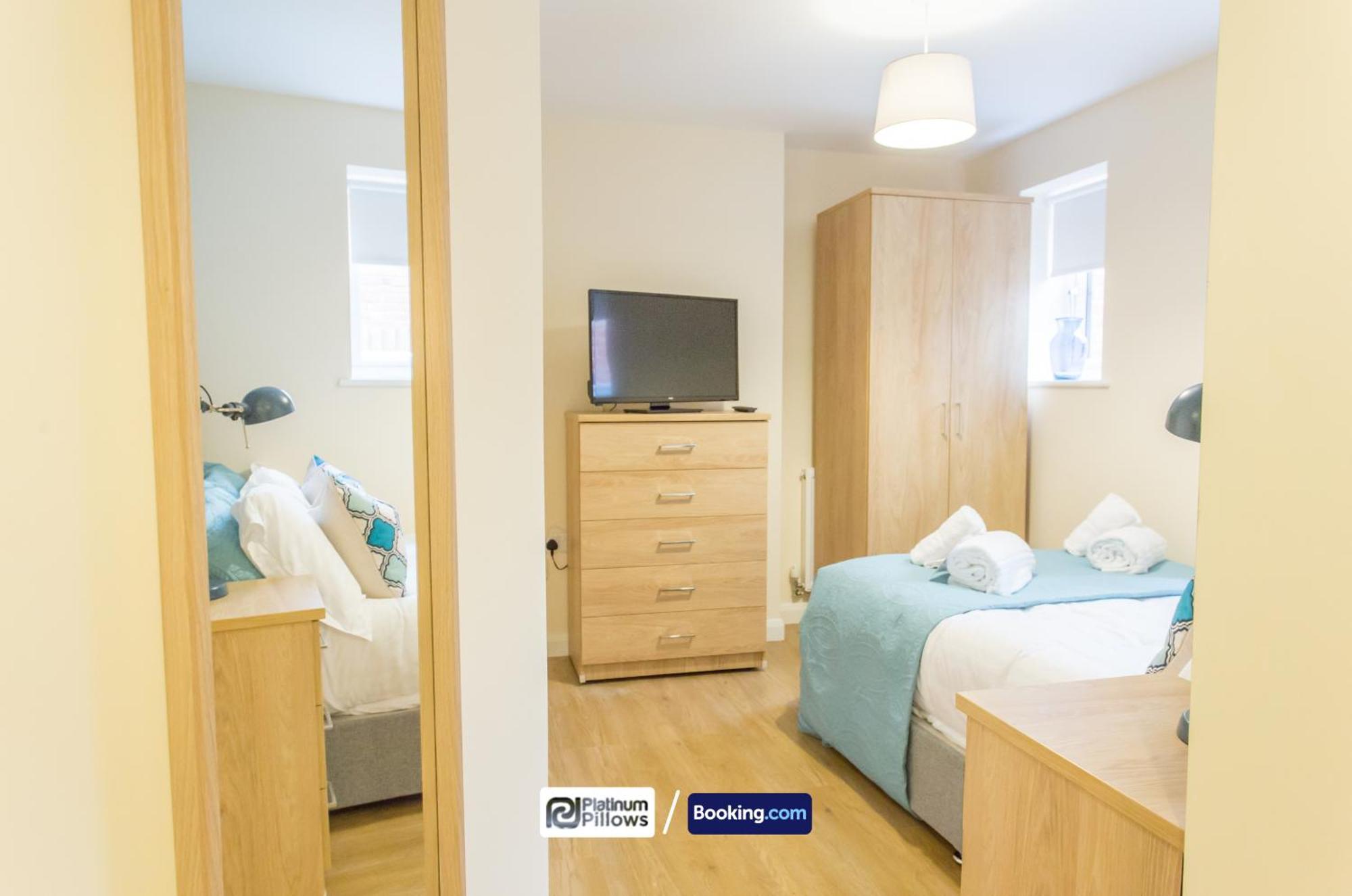Modern Oxford 2 Bedroom Apartments, Near Headington Hospital, Families & Contractor Accommodation With Parking Esterno foto