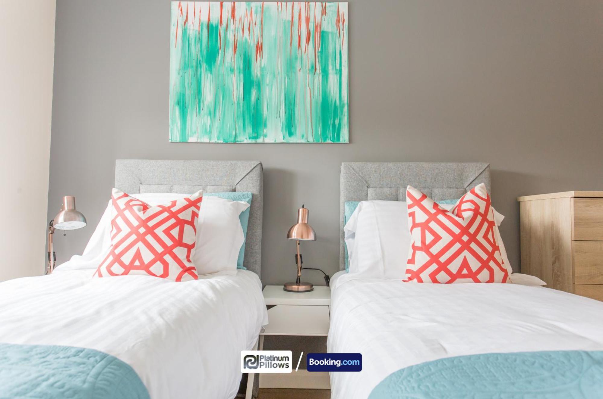 Modern Oxford 2 Bedroom Apartments, Near Headington Hospital, Families & Contractor Accommodation With Parking Esterno foto