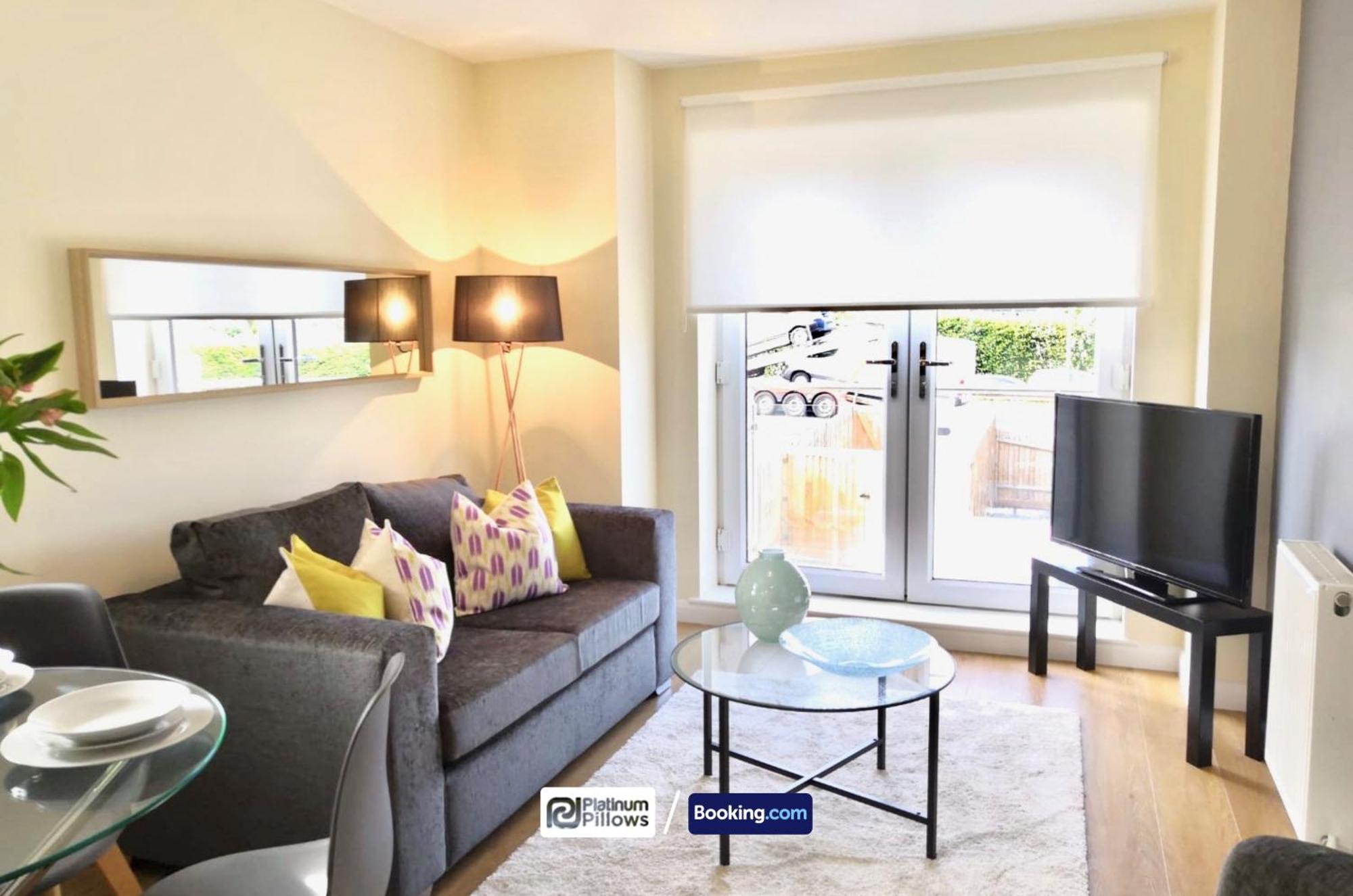 Modern Oxford 2 Bedroom Apartments, Near Headington Hospital, Families & Contractor Accommodation With Parking Esterno foto