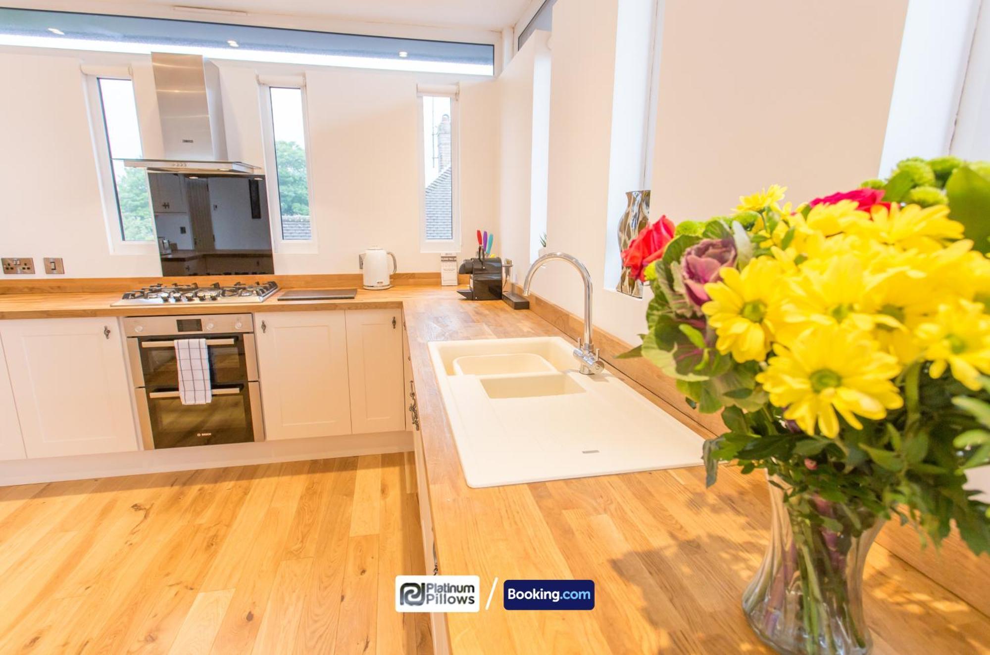 Modern Oxford 2 Bedroom Apartments, Near Headington Hospital, Families & Contractor Accommodation With Parking Esterno foto