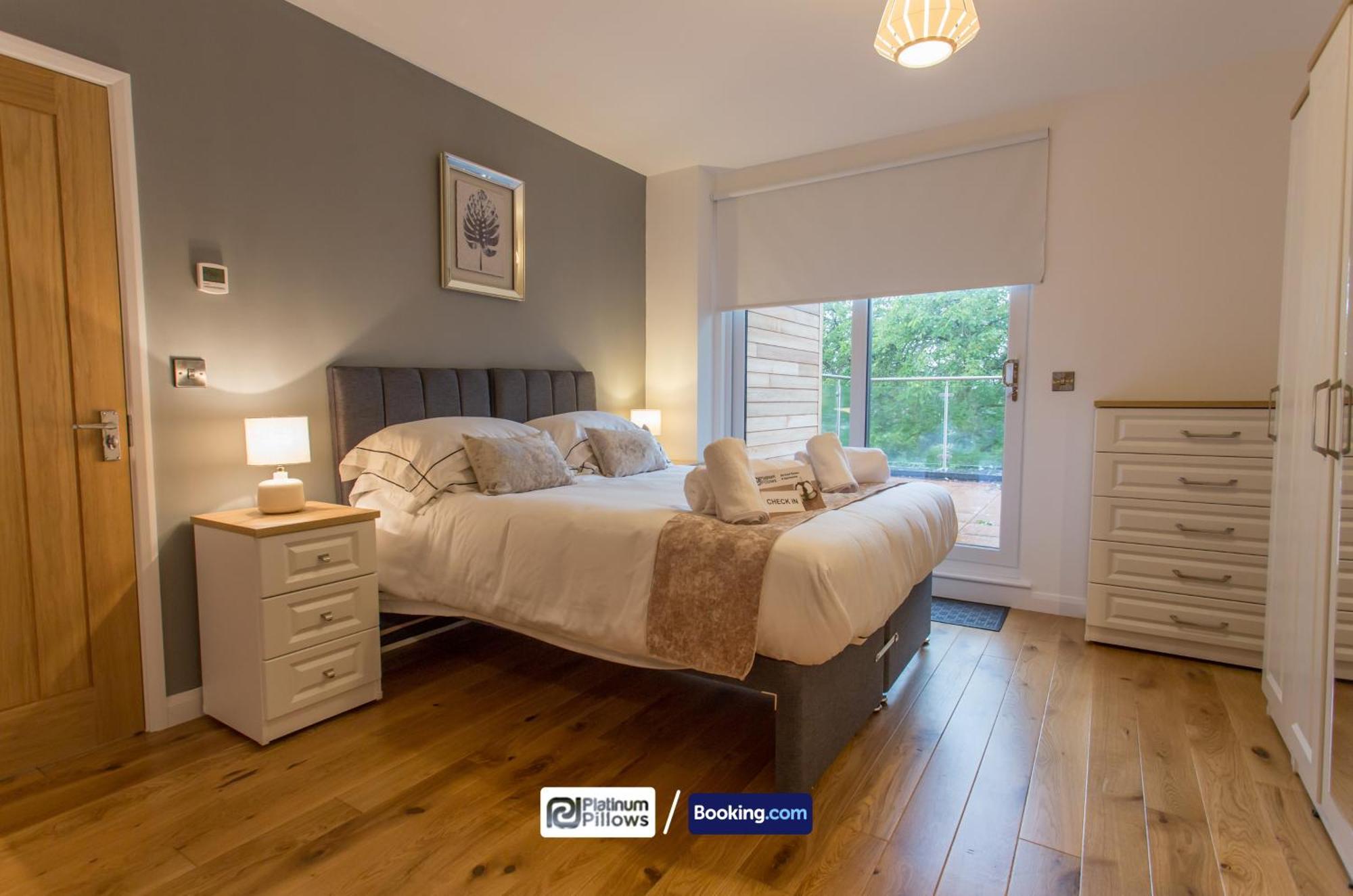 Modern Oxford 2 Bedroom Apartments, Near Headington Hospital, Families & Contractor Accommodation With Parking Esterno foto