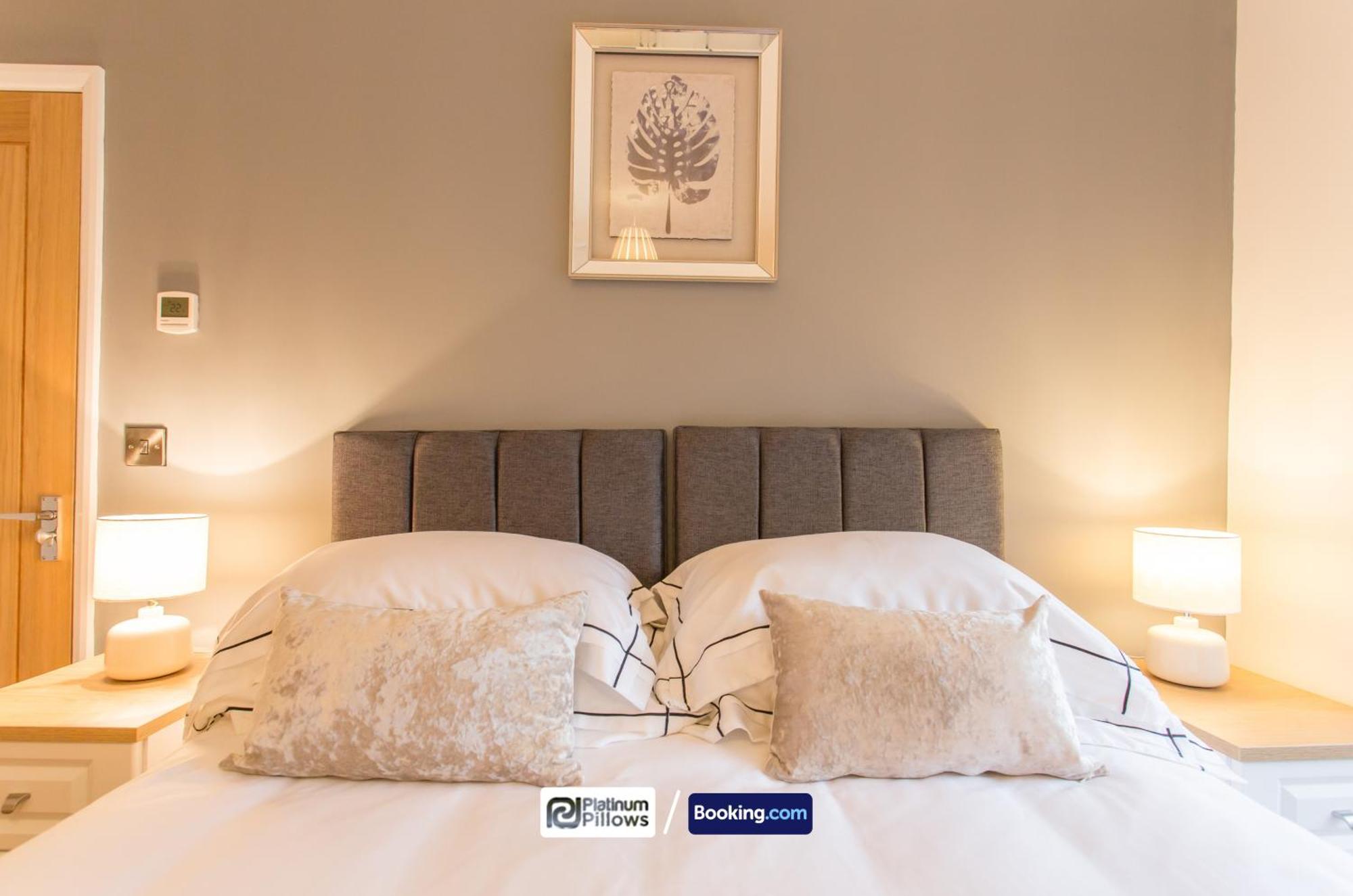 Modern Oxford 2 Bedroom Apartments, Near Headington Hospital, Families & Contractor Accommodation With Parking Esterno foto