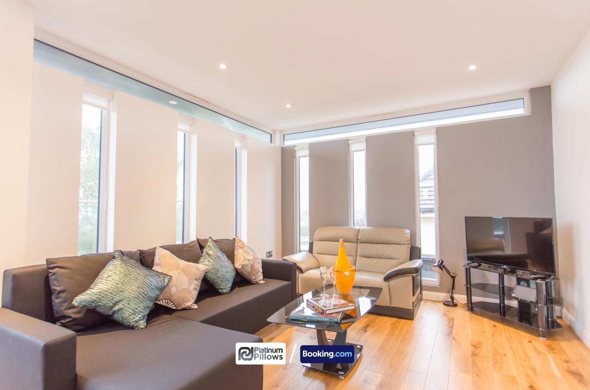 Modern Oxford 2 Bedroom Apartments, Near Headington Hospital, Families & Contractor Accommodation With Parking Esterno foto